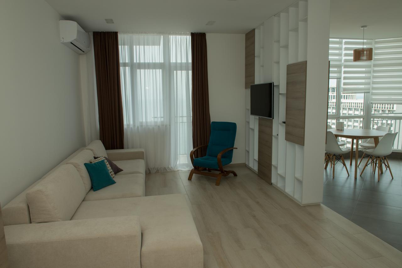 Arleville Batumi Luaran gambar